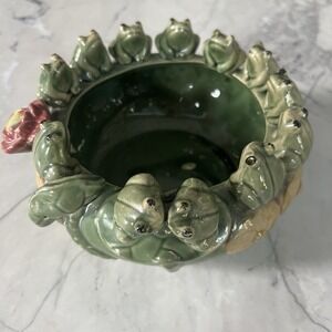 Vtg MAJOLICA 12 Frogs Lilly Flower Bonzai Planter Bowl Art Pottery Green Glazed